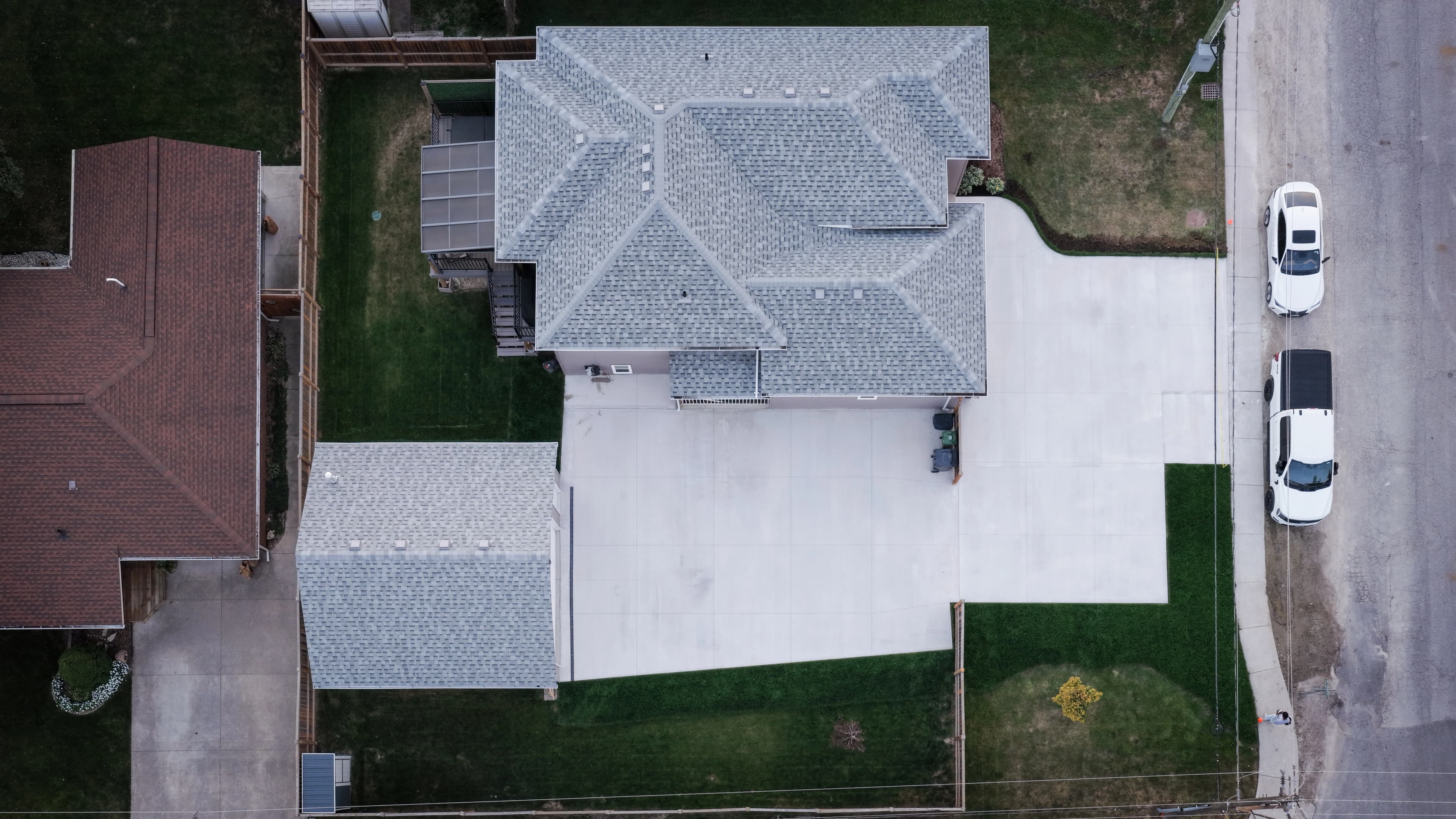 Exposed Aggregate and Custom Concrete Driveway